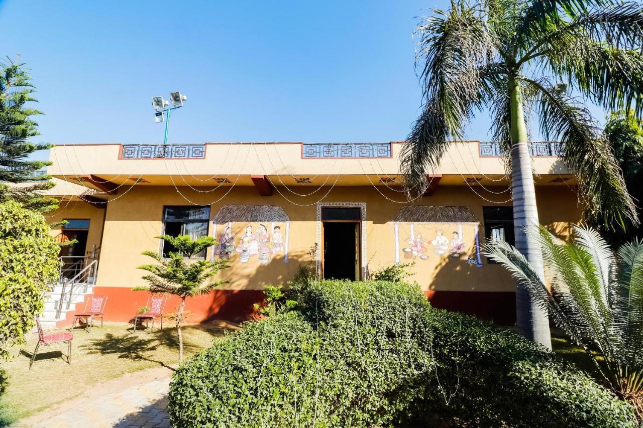 Spot On 68319 Hotel Nakhralo Rajasthan Resort Jaipur Bagian luar foto